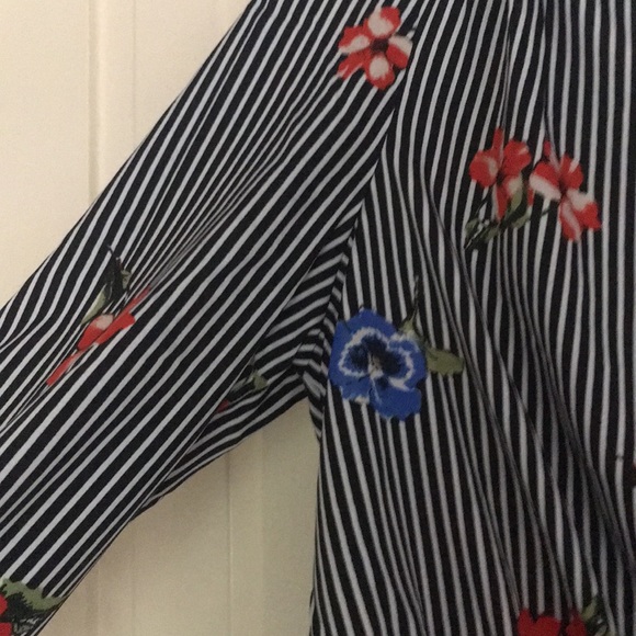 Floral striped cropped blouse - Picture 3 of 5